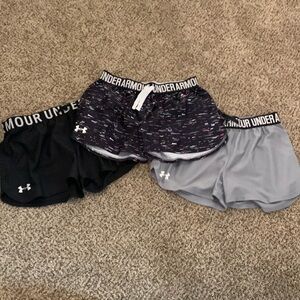 Lot of 3 youth large under armour shorts